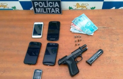 Pistola calibre 380 usada para fuzilar homem dentro do bar - Divulgação/Polícia Militar