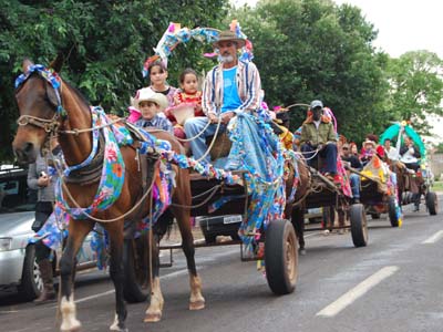 O evento conta com carroças decoradas - O evento conta com carroças decoradas -