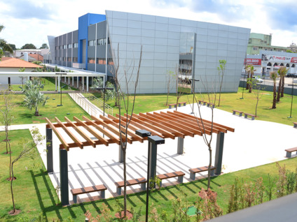 Além de ampla e moderna, construção da escola também atendeu normas de acessibilidade - Divulgação