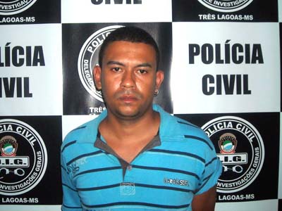 Eli mantinha maconha enterrada no terreno de umá casa no bairro Vila Verde -