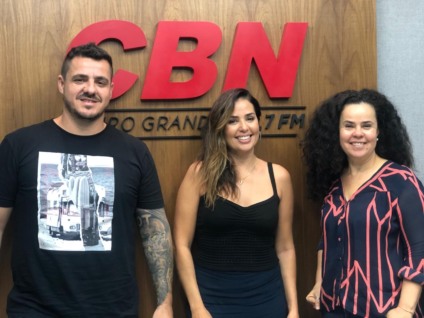 Os entrevistados deste sábado foram Renata Tavares que comanda o atelier com o próprio nome em parceria com o sócio Douglas Tobias - Beatriz Magalhães