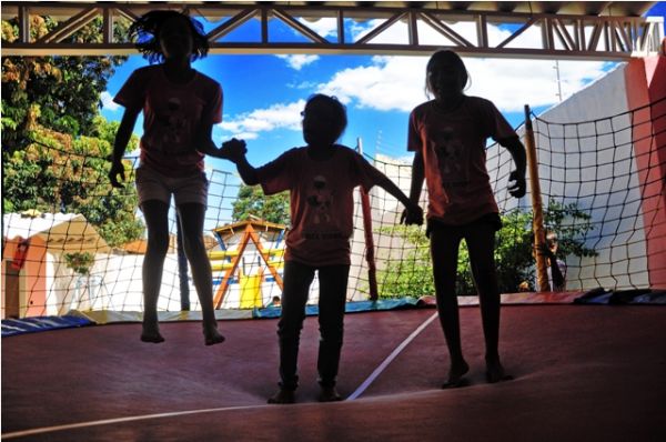 Instituição atende 20 crianças, aproximadamente - Instituição atende 20 crianças, aproximadamente -