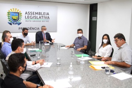 Encontro ocorreu na manhã desta quinta-feira e contou com representantes da Fetems - Wagner Guimarães/TV Alems