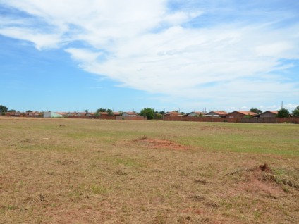 Terrenos vazios em loteamento autorizado pela prefeitura da cidade - Claudio Pereira/JP