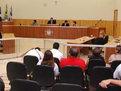 Além do reajuste, vereadores devem receber verba indenizatória -