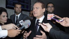 Renan disse que está preocupado com a possibilidade da crise se agravar com a ingerência de um poder sobre outroAntonio Cruz/Agência Brasil - Antonio Cruz/Agência Brasil