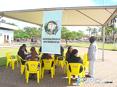Mutirão foi realizado na praça Senador Ramez Tebet -