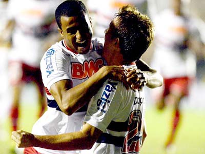 Sobre o resultado, Carpegiani apontou ainda a importância de seu elenco permanecer unido -