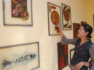 : ?Nessa técnica, as cores permanecerão inalteradas mesmo com o passar do tempo?, explica a artista plástica Fabiana Lara - : ?Nessa técnica, as cores permanecerão inalteradas mesmo com o passar do tempo?, explica a artista plástica Fabiana Lara -