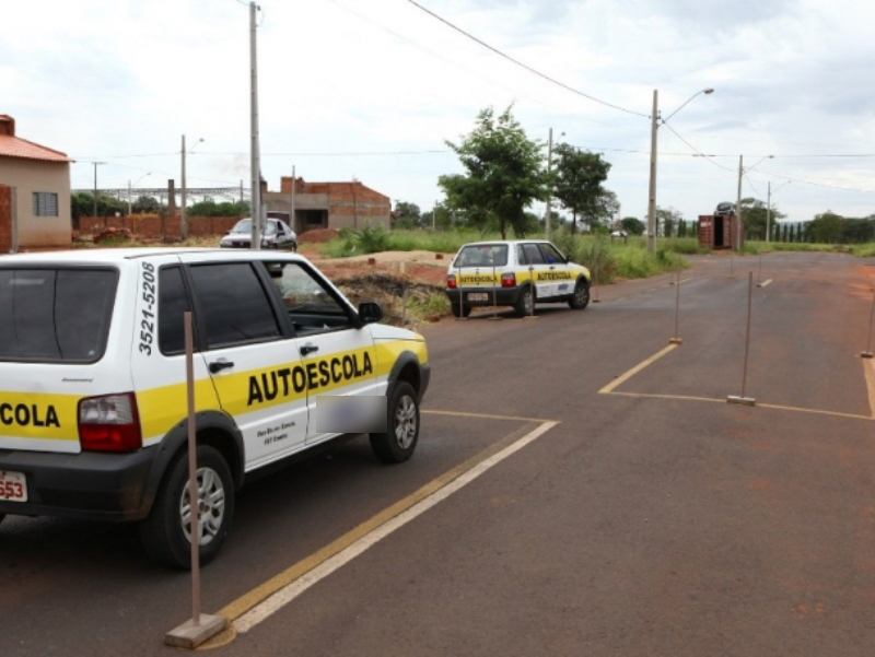 Em Três Lagoas, a média é de 125 novas carteiras de motoristas emitidas ao mês - Arquivo