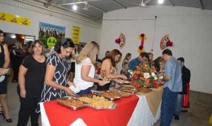 No jantar será servido paella, arroz branco e filé de frango ao molho mostarda; e de sobremesa torta paulista - Arquivo/JPNEWS