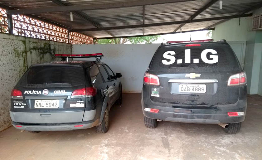 Além do skate elétrico, havia aparelho de TV, bateria de caminhão e outros equipamentos possívelmente furtados, no apartamento do suspeito - Arquivo/JPNews