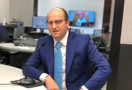 Advogado explica que empresa é o maior escritório de advocacia do Brasil - Foto: Isabelly Melo