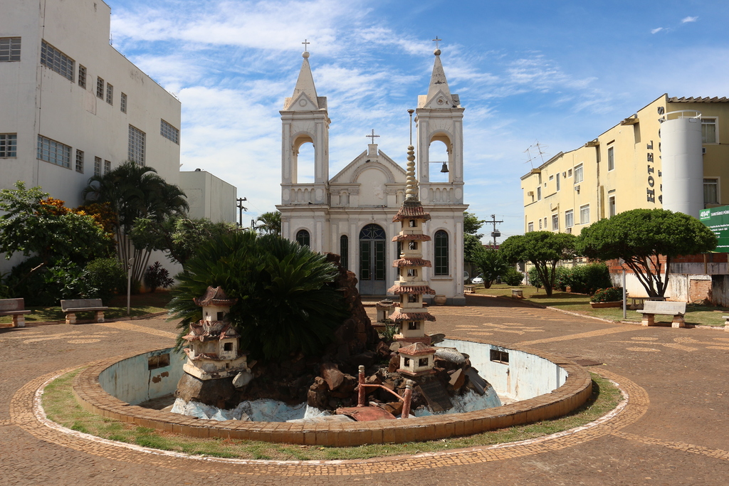 Igreja de Santo Antônio, localizada no Centro de Três Lagoas, foi construida pela colônia portuguesa em 1914 e declarada monumento público em 1931. - Hugo Leal/JPNEWS