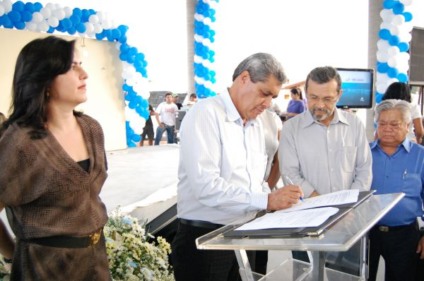 Puccinelli também autorizou o início das obras de reforma das escolas estaduais Afonso Pena, Afonso Trannin, Dom Aquino Corrêa, Fernando Corrêa da Costa e João Dantas Filgueiras -