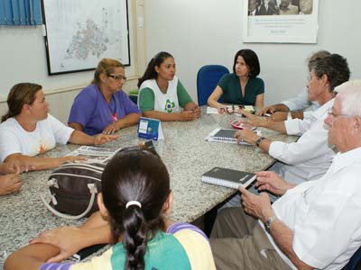A reunião foi motivada pelo não recebimento da diferença salarial retroativa a julho de 2010 -