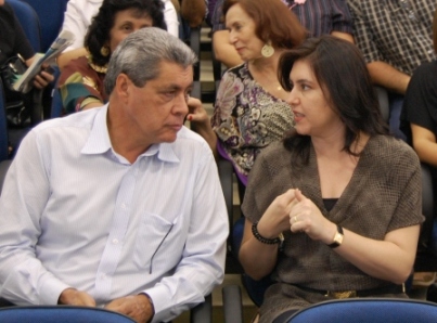 Governador André Puccinelli e a prefeita Simone durante sua última visita no início do mês -