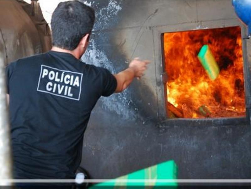 Droga foi incinerada em um frigorífico da região - Divulgação/Polícia Civil