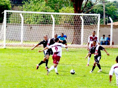 Arapuá e Vasco estão praticamente classificados no Amador e Copa Três Lagoas, respectivamente -