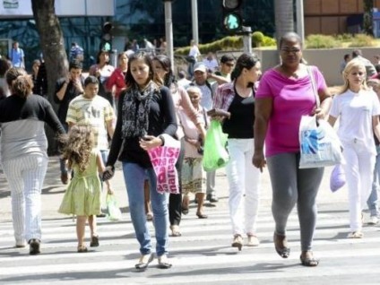Uma em cada três mulheres é vítima de violência no mundo, indica OMS