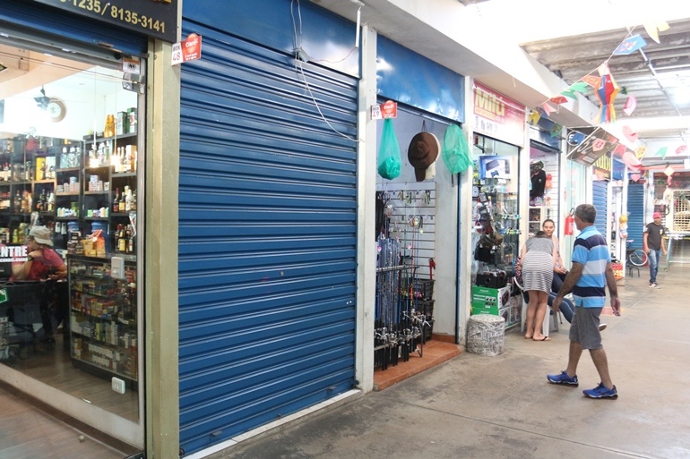 Comerciantes do Shopping Popular lotaram o plenário para protestar contra a emenda - Arquivo/JPNews