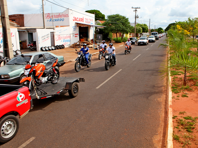 Carreata termina no ponto onde estão escondidos os envelopes com as imagens da motocicleta - Elias Dias/JP