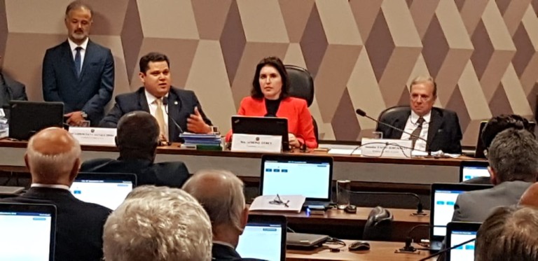 Comissão aprova relatório da reforma da Previdência - Foto: Márcia Paravizzi/CBN