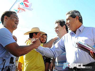 Governo de André atingiu 64% de aprovação do eleitor -