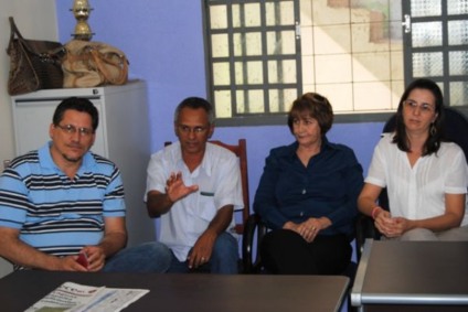 Cristiane Campos (dir), Lourdes Palhares, José Dias e João Petenati (esq) -