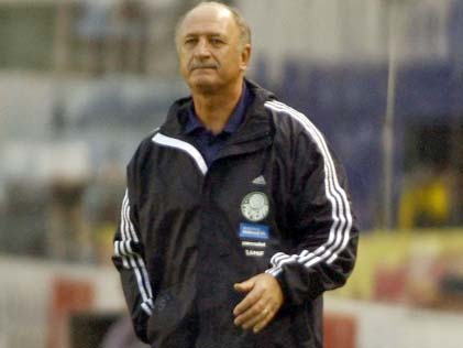 Felipão disse que vai passar o fim de semana tranquilo, após empate - Felipão disse que vai passar o fim de semana tranquilo, após empate -