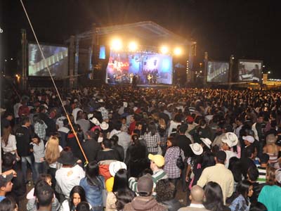 Quase 30 mil pessoas assistiram o show de Guilherme e Santiago -