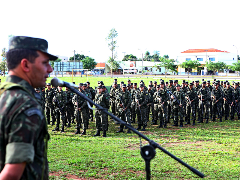 Cerca de 400 homens participam da Operação Urubupungá, comandados pelo coronel Innecco - Elias Dias/JP