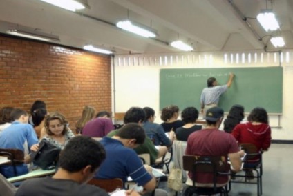 As provas, com duração de quatro horas, terão início às 13h (horário de Brasília) - Arquivo/Agência Brasil