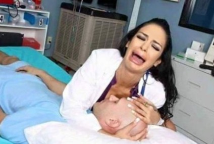 Imagem compartilhada como corrente do Facebook era na verdade o frame de um filme pornô - Reprodução/Facebook