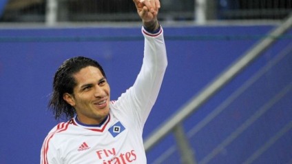 Paolo Guerrero vai realizar exames médicos e assinar com o Timão nesta quarta -