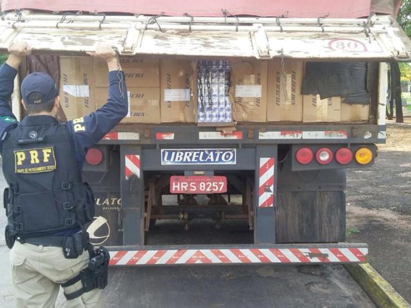 Motoristas confessaram que os cigarros eram do Paraguai - Assessoria/PRF