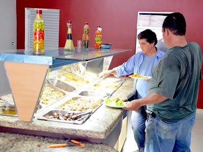 Bares e restaurantes podem ter sido os mais beneficiados com o desenvolvimento econômico - Bares e restaurantes podem ter sido os mais beneficiados com o desenvolvimento econômico -