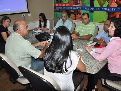 Representantes do sindicato reuniram-se com a prefeita Márcia Moura na manhã de ontem -