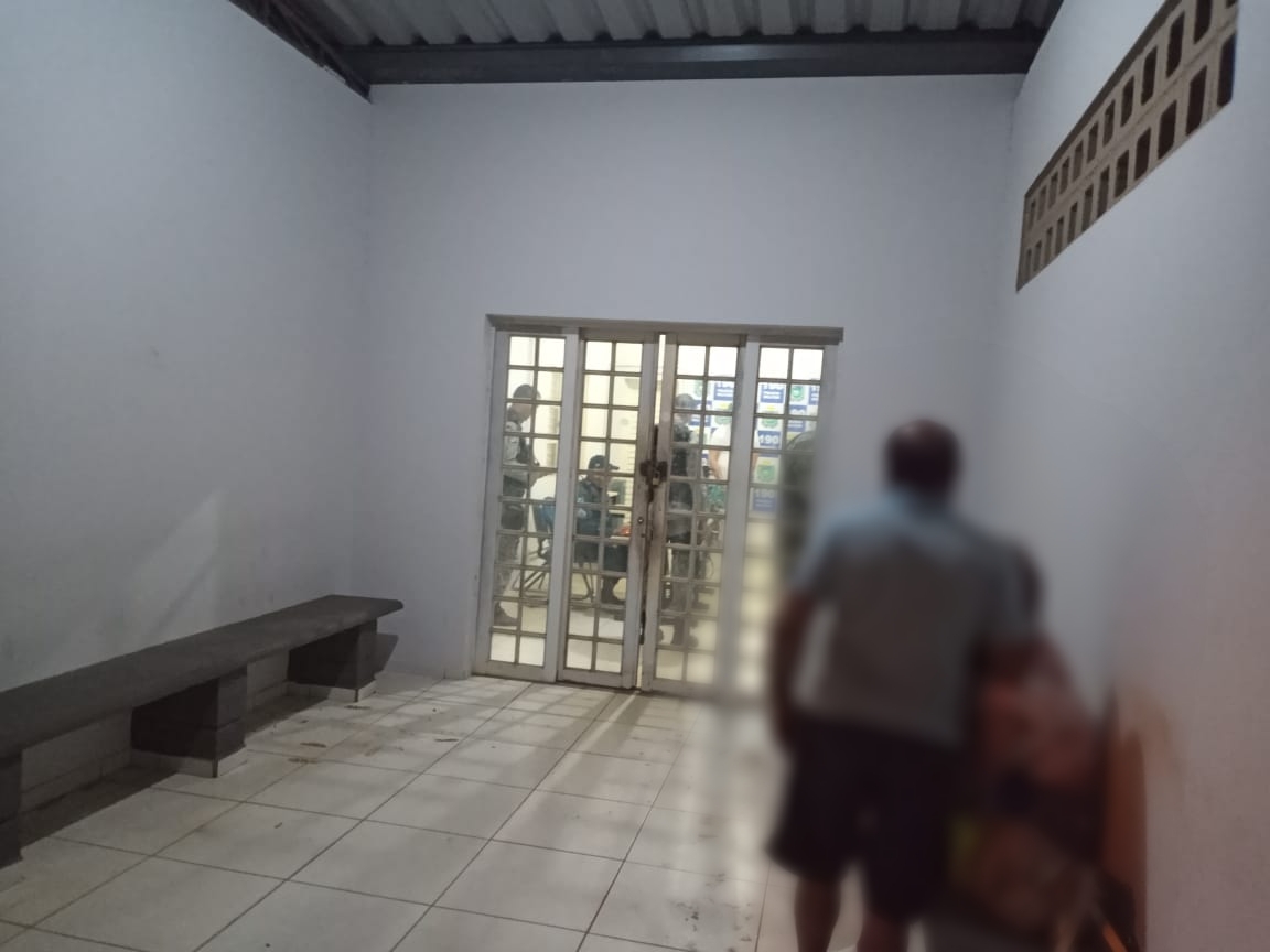 Homem é preso após agredir namorada a socos em churrasco c amigos - Alfredo Neto/JPnews
