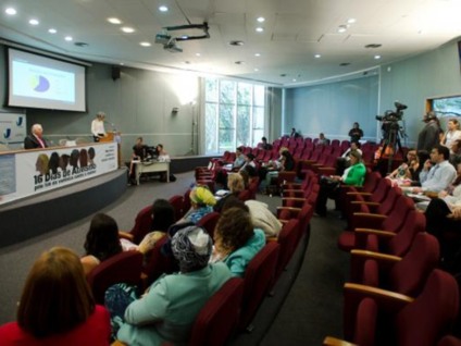 Os números da enquete "Violência contra as mulheres nas redes sociais" foram apresentado  no seminário Mulheres, Violência e Mídias Sociais, evento que integra a campanha 16 Dias de Ativismo pelo fim da violência contra a mulher - Marcelo Camargo/Agência Brasil