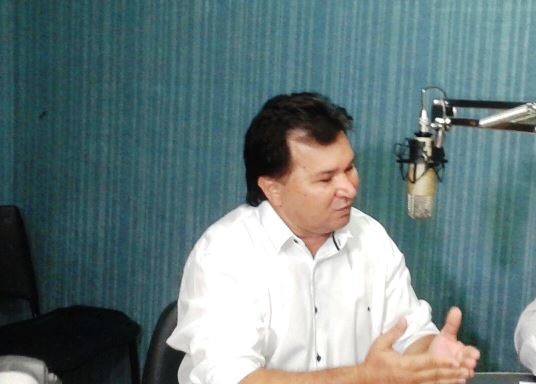 Idevaldo Claudino encerrou a série de entrevistas com os candidatos a prefeito de Três Lagoas  - Edis Carlos/JP