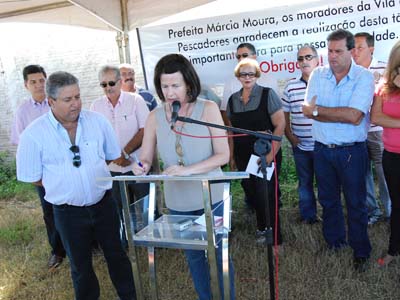Prefeita assina ordem se serviço para obras de asfalto em Jupiá -
