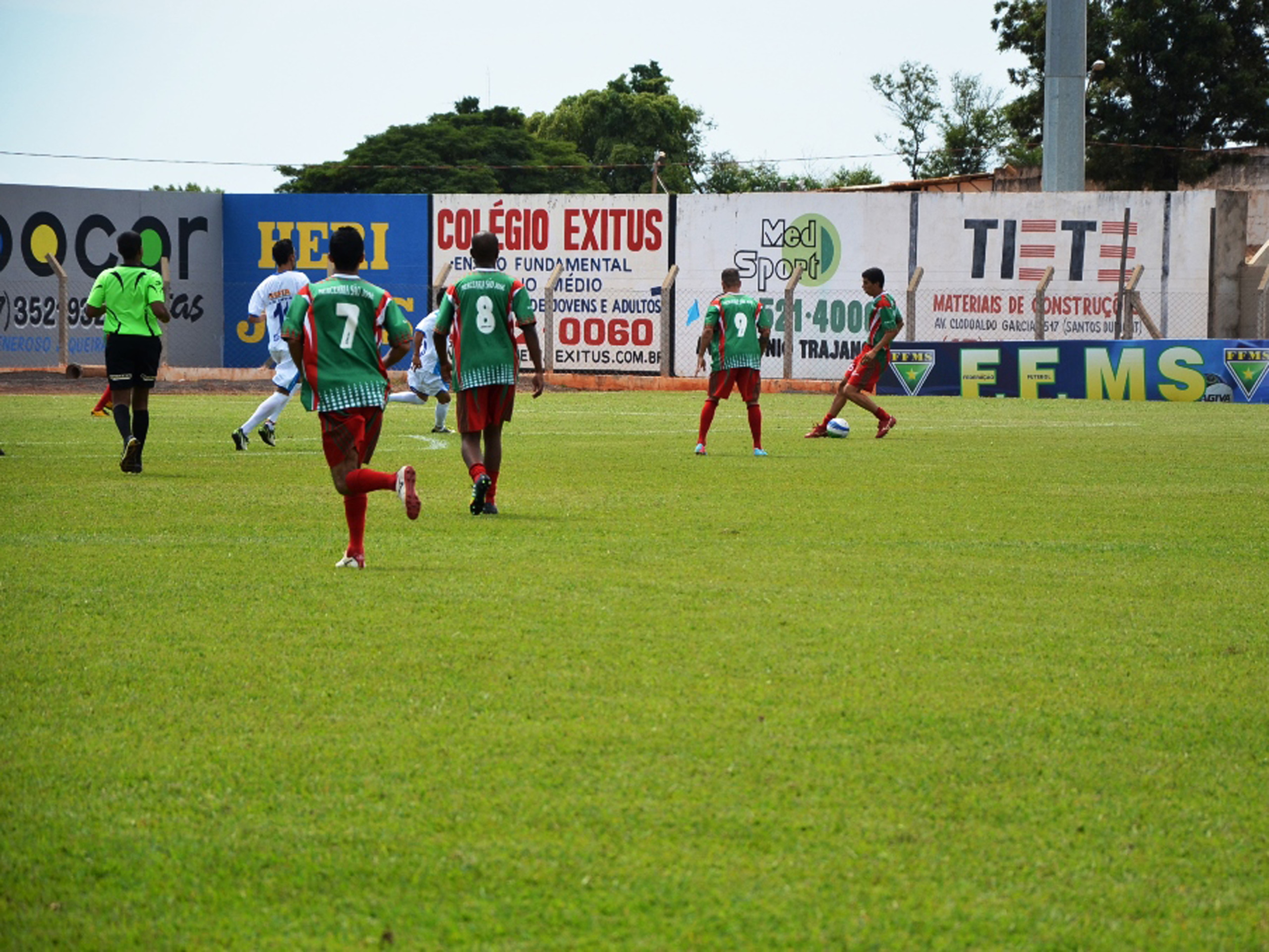 Atletas do futebol disputaram partidas neste domingo - Divulgação