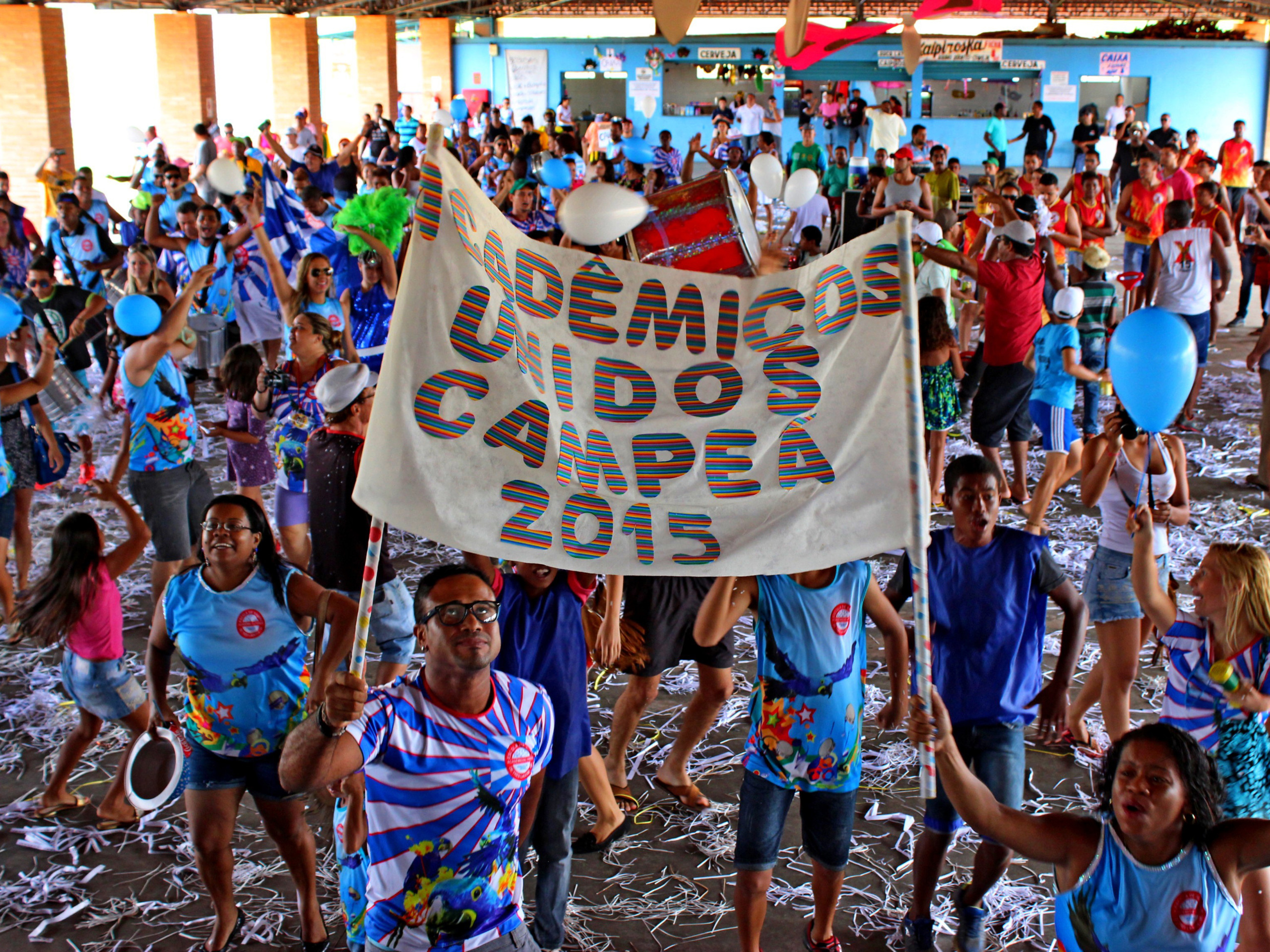 Acadêmicos Unidos de Três Lagoas acabou levando o primeiro lugar, com 48,85 pontos, ao homenagear o bairro Santa Luzia - Elias Dias/JP