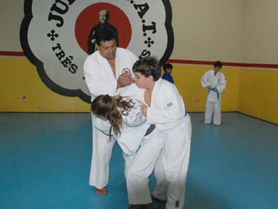 As lutas do 2º Três Lagoas Open de Judô começam às 8h30 no Ginásio de Esportes - As lutas do 2º Três Lagoas Open de Judô começam às 8h30 no Ginásio de Esportes -