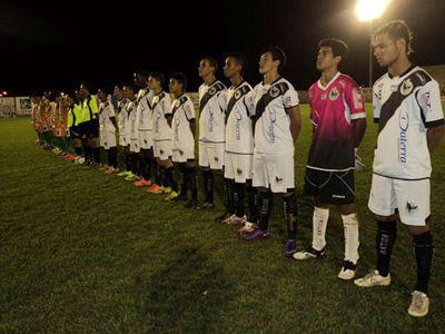 Equipes antes do jogo -