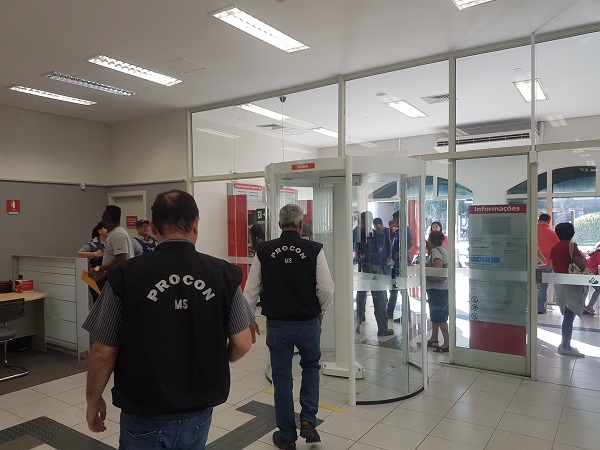 Agências foram autuadas em outras ações de fiscalização do órgão - Reprodução/Procon-MS