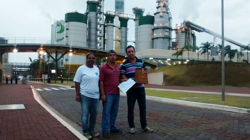 Funcionários da Eldorado Brasil não aceitam proposta da empresa Funcionários da Eldorado Brasil não aceitam proposta da empresa