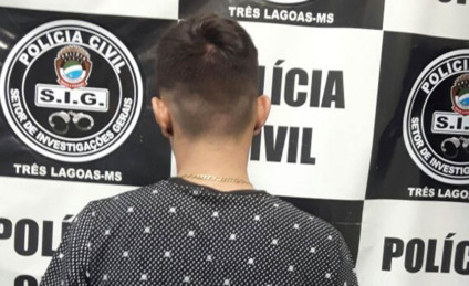 Pelo menos 25 pedras de crack foram encontradas com o suspeito - Divulgação/Assessoria