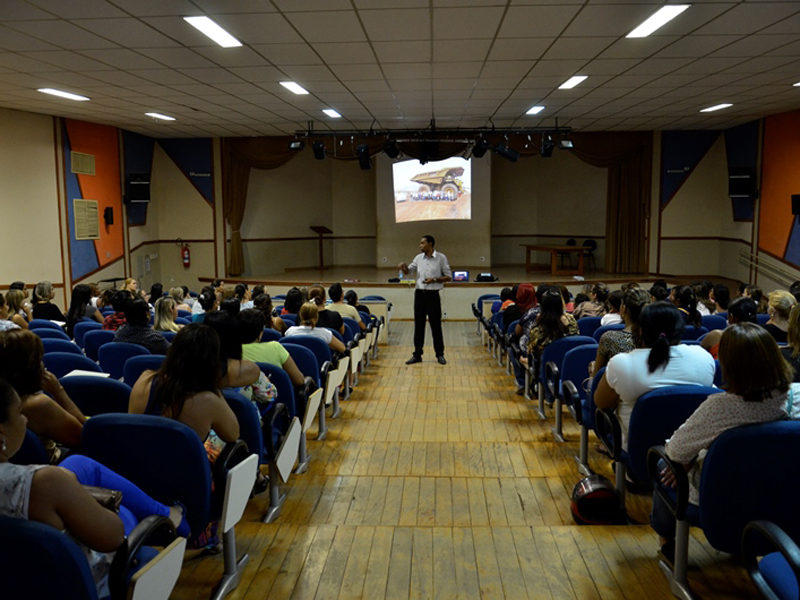 Palestra teve como tema “Motivação e Liderança - Divulgação